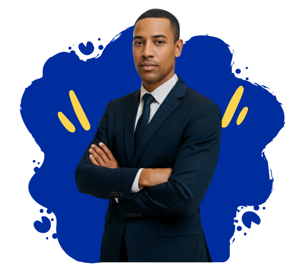 Retrato de Roberto, Sócio-Diretor da Central Terceirizações. Ele está de terno, com os braços cruzados, em uma postura profissional.